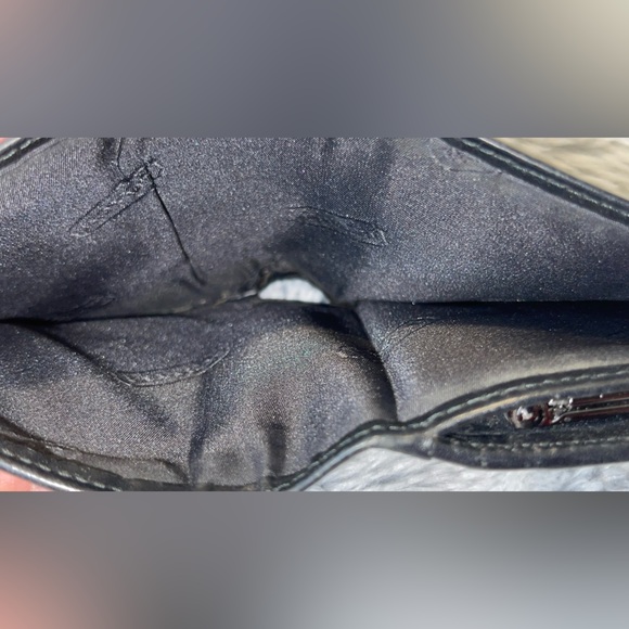 Vintage Coach Soft Black Leather Bi Fold Coin Purse Wallet Cards Bills - Picture 6 of 13